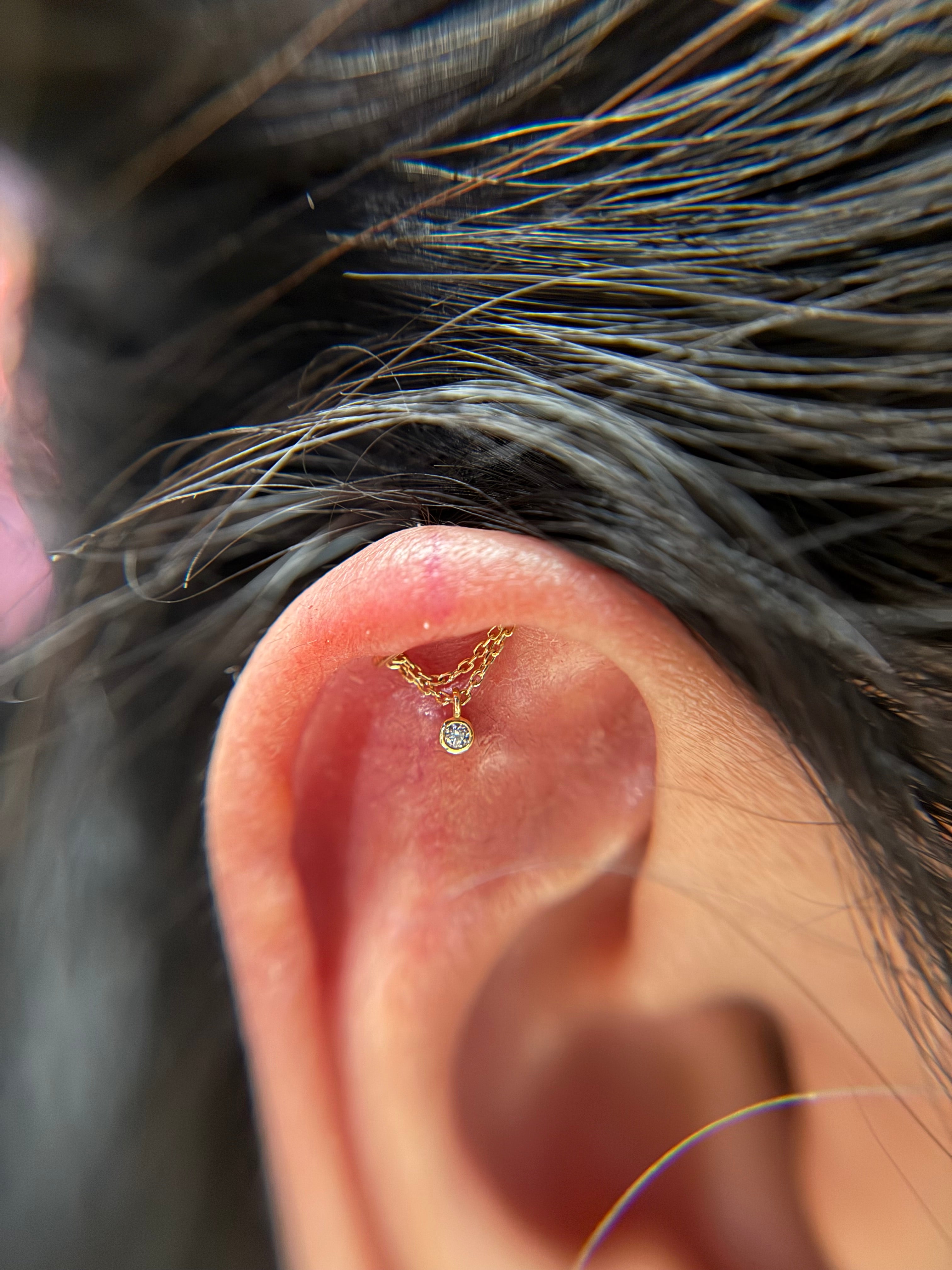 Lueur Gold Threadless Pin