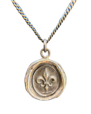 Fleur De Lys